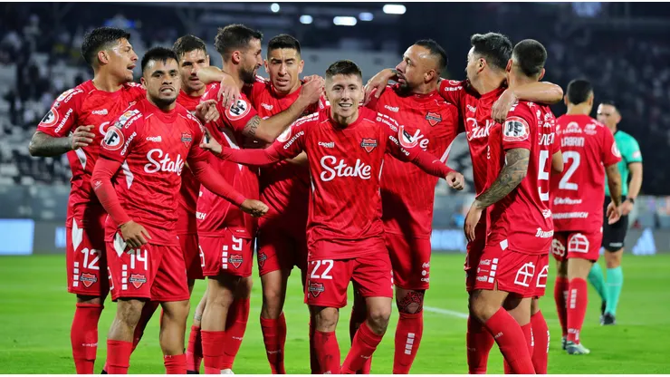 Ñublense logró rescatar un empate en su visita a Colo Colo.