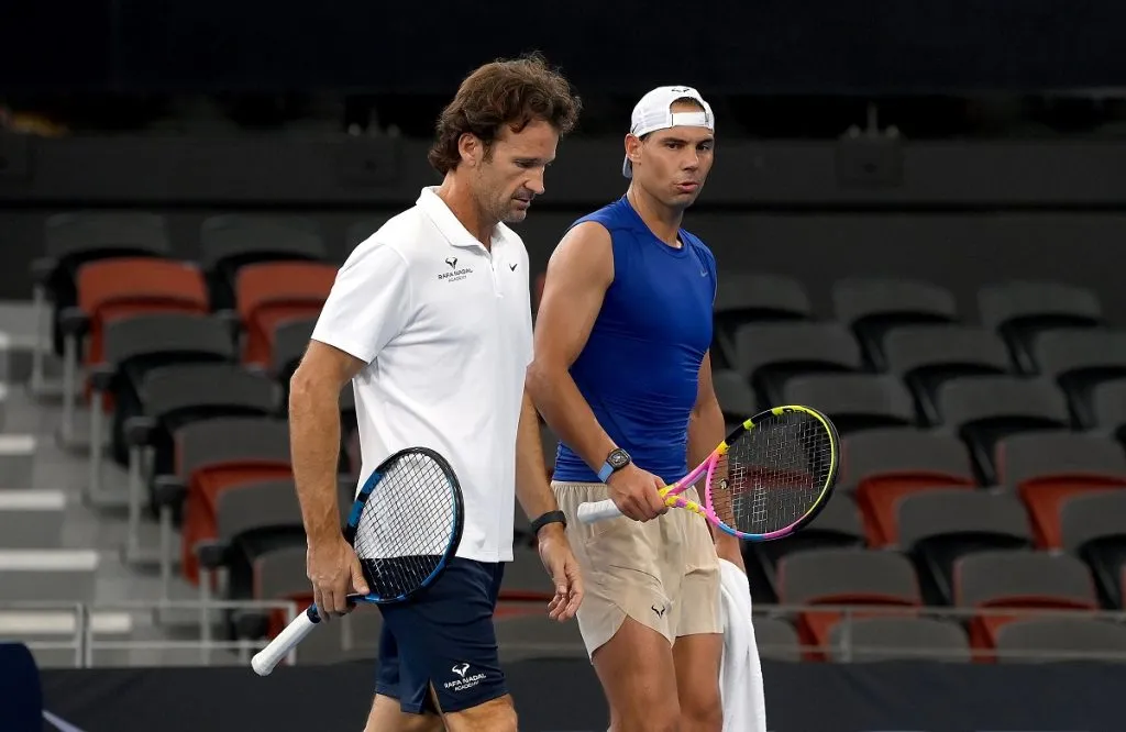 Carlos Moyá y Rafael Nadal en 2024 (Getty Images).