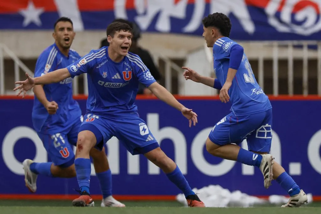 Agustín Arce vuelve a tener oportunidad en la U. Foto: Andres Pina/Photosport