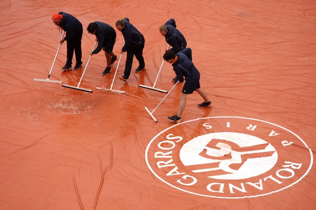 La lluvia le impide a Tomás Barrios y Cristian Garín jugar en Roland Garros. Foto: Getty Images.