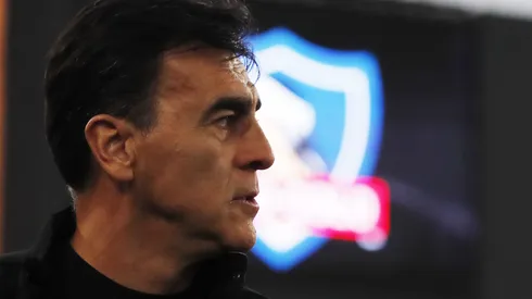 Gustavo Quinteros es la prioridad de Colo Colo, pero está más lejos que cerca.