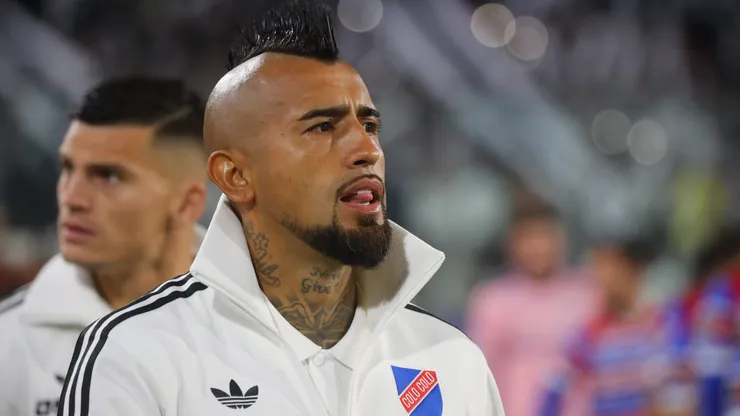 Colo Colo saludó al cumpleañero Arturo Vidal