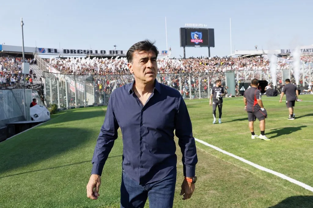 Gustavo Quinteros no ha tenido contacto con nadie de Colo Colo