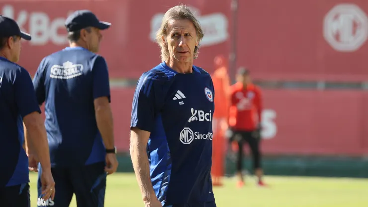 Ricardo Gareca trabaja en las Eliminatorias.