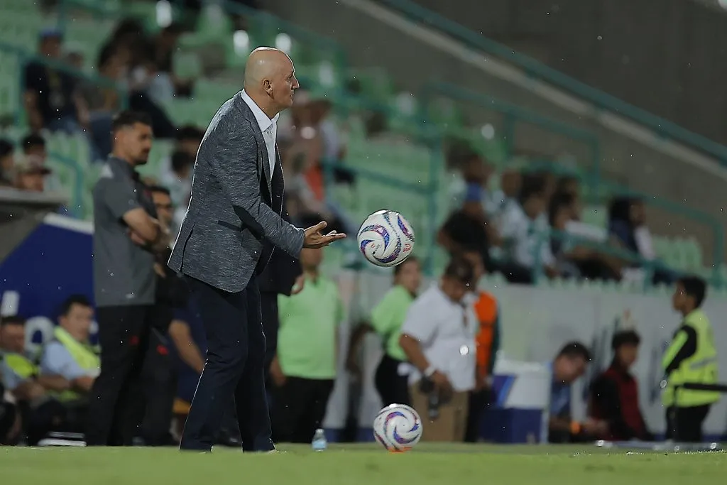 Pablo Repetto es candidato a la banca de Colo Colo. (Photo by Manuel Guadarrama/Getty Images)