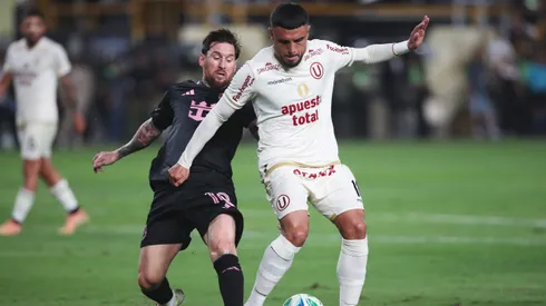 Este chileno lleva un tiempo a muy buen nivel en Universitario de Perú y jugó ante Lionel Messi hace poco.