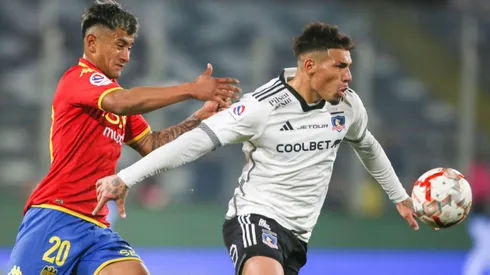 Colo Colo recibe por la fecha 12 a Unión Española en el Estadio Monumental.