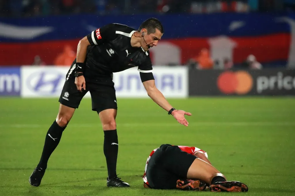 Andrés Rojas será el juez de Botafogo vs Universidad de Chile, y que ya dirigió a los azules en la presente Copa Libertadores. Foto: Jonnathan Oyarzun/Photosport