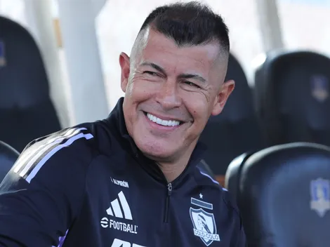 Almirón llega muy sonriente a su despedida en Colo Colo