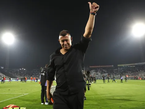 Almirón se despidió de los hinchas de Colo Colo en el Monumental