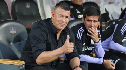Quieren que Jorge Almirón se quede en Colo Colo.
