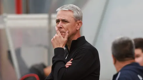 Tiago Nunes se juega el puesto en la UC