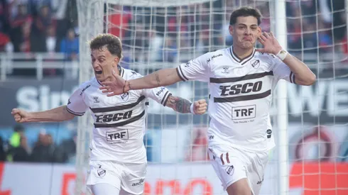 Platense dejó en el camino a San Lorenzo y chocará con Huracán en la final del fútbol argentino.