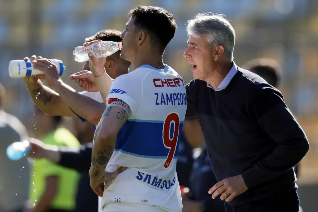 Fernando Zampedri dio sólo una palabra por el adiós de Tiago Nunes a Universidad Católica. Foto: Photosport.
