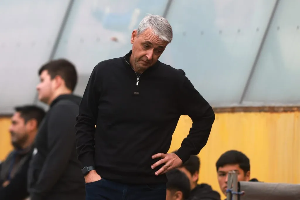 Tiago Nunes no seguirá al mando de la Católica