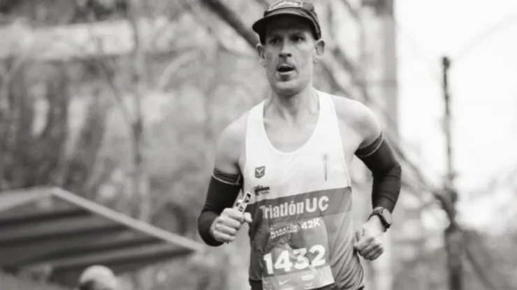 Matías Opitz corrió en la Maraton de Santiago 2025.