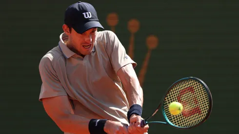 Nicolás Jarry tuvo un duro partido en París.