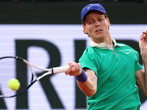 Sinner da la vuelta al mundo con este gesto en Roland Garros