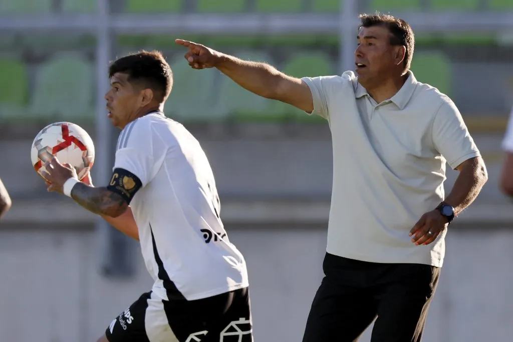 El fútbol chileno vio partir a otro DT, esta vez de Santiago Wanderers. Foto: Andres Pina/Photosport