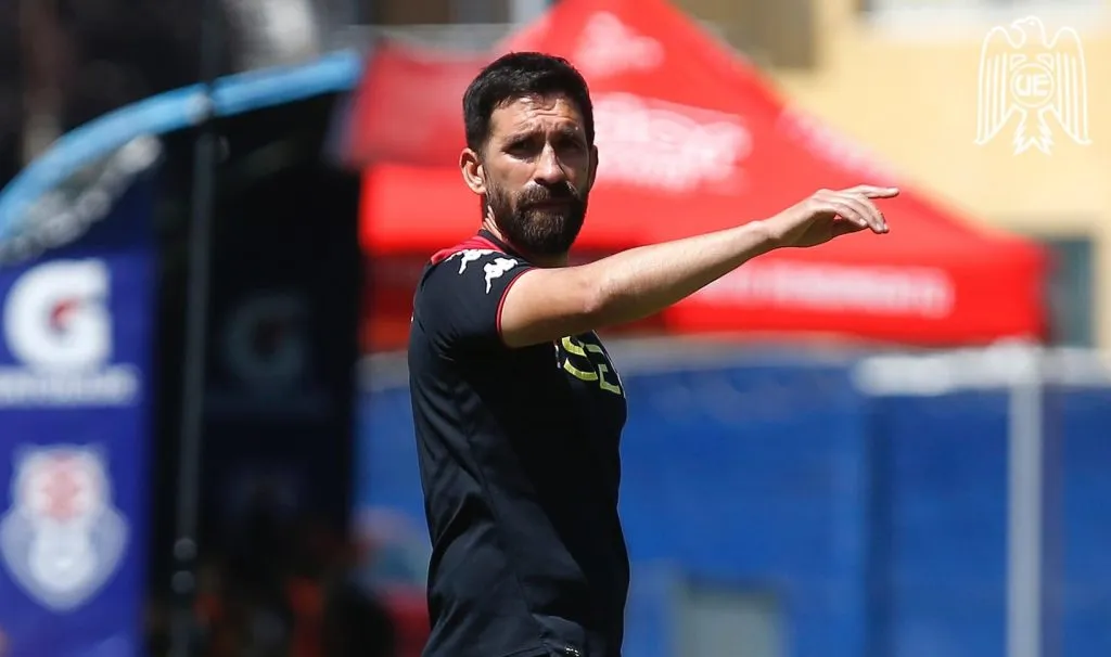 Gonzalo Villagra, DT de la Proyección, dirige al primer equipo hispano | U. Española