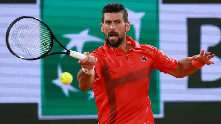 Novak Djokovic tuvo un tranquilo debut en Roland Garros.
