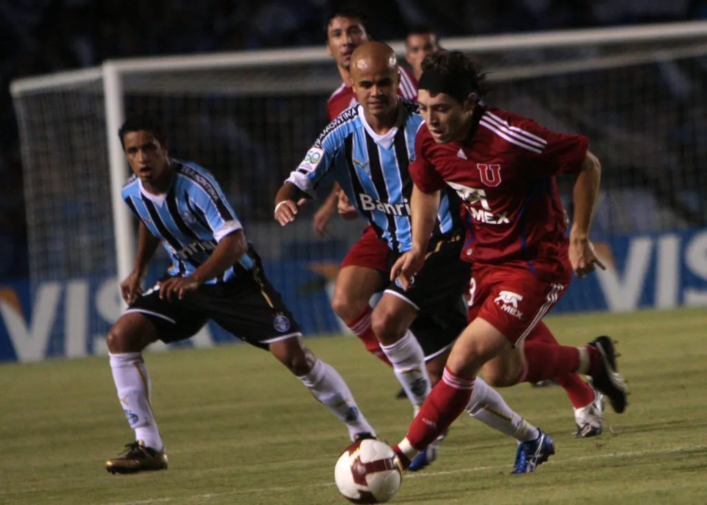 La U se cerró en 2009 y se trajo un 0-0 ante Gremio por Copa Libertadores. WESLEY SANTOS/FOLHA IMAGEM/PHOTOSPORT