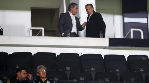 Aníbal Mosa vive días complicados en Colo Colo.