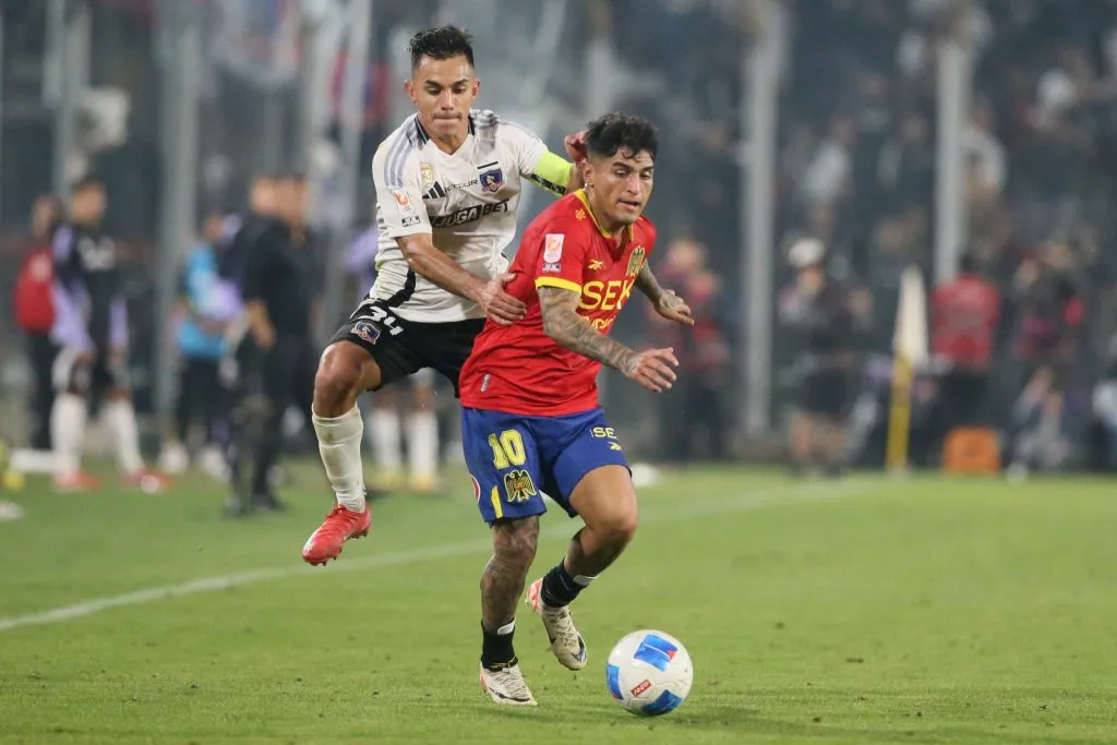 Colo Colo puede quedar debiendo un partido más en la Liga de Primera. Foto: Dragomir Yankovic/Photosport