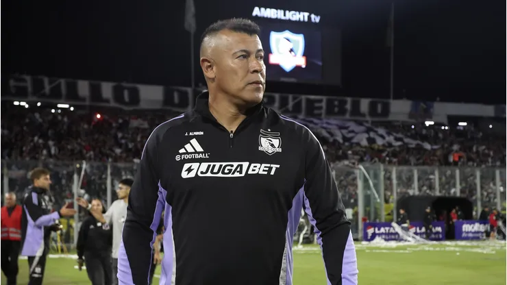 Jorge Almirón tiene una importante decisión por tomar en Colo Colo.