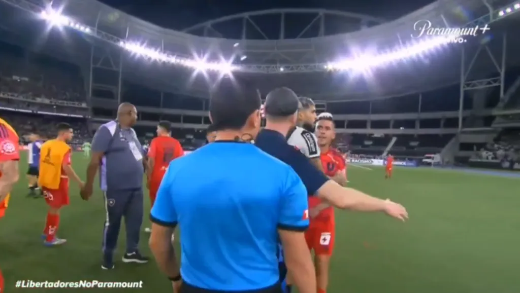 Leandro Fernández estaba descontrolado y Barboza lo calmó. (Captura Paramount).