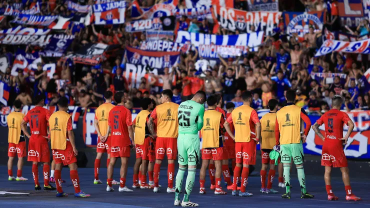 Los jugadores de la U terminaron llorando en Brasil.