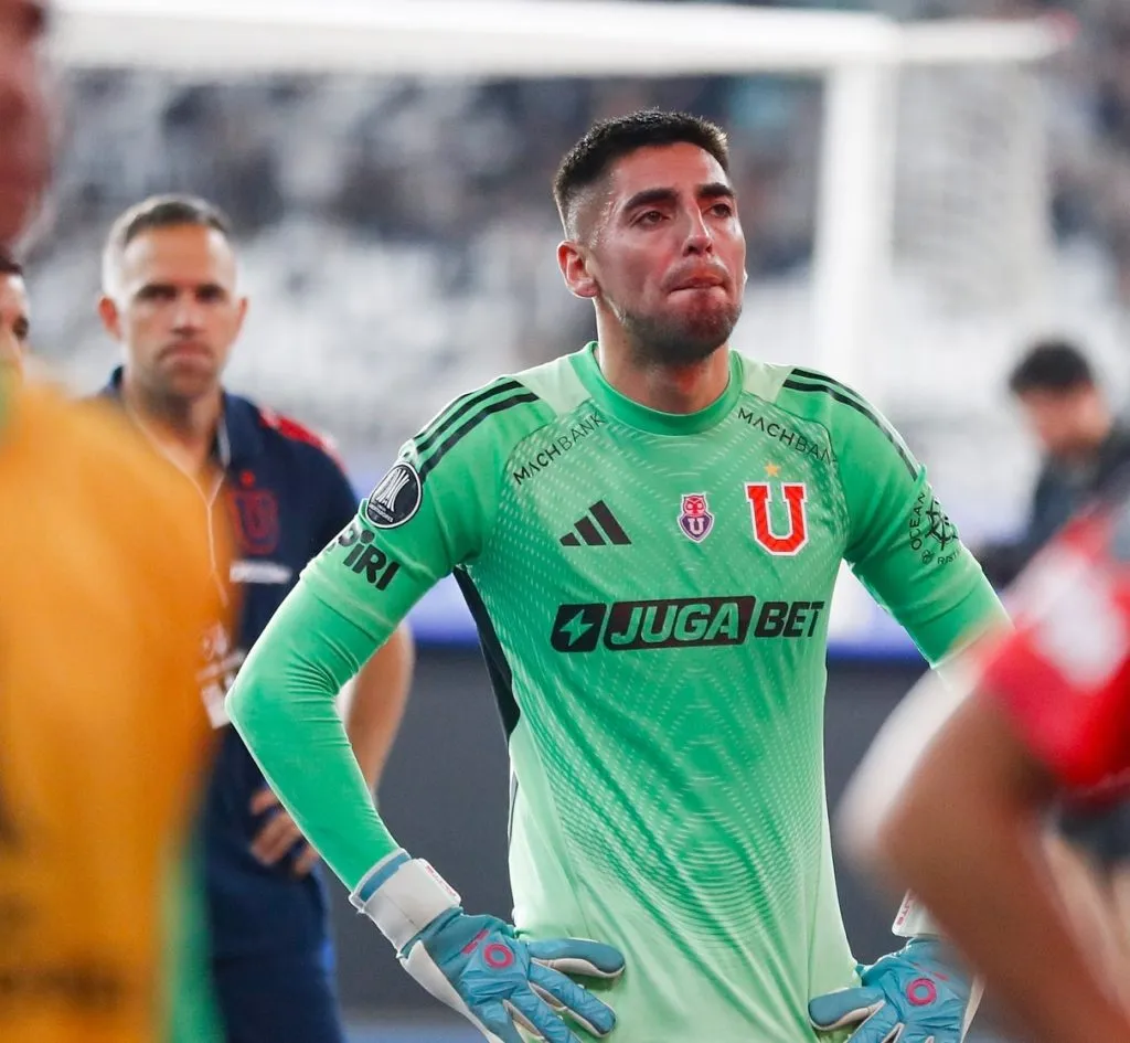 Castellón se mostró abatido tras la eliminación de la U de Chile (Foto: U de Chile)