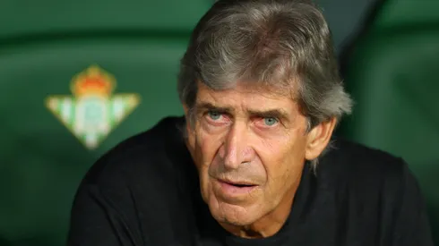 Manuel Pellegrini y Betis van por el título, pero también por un premio millonario en la UEFA Conference League.