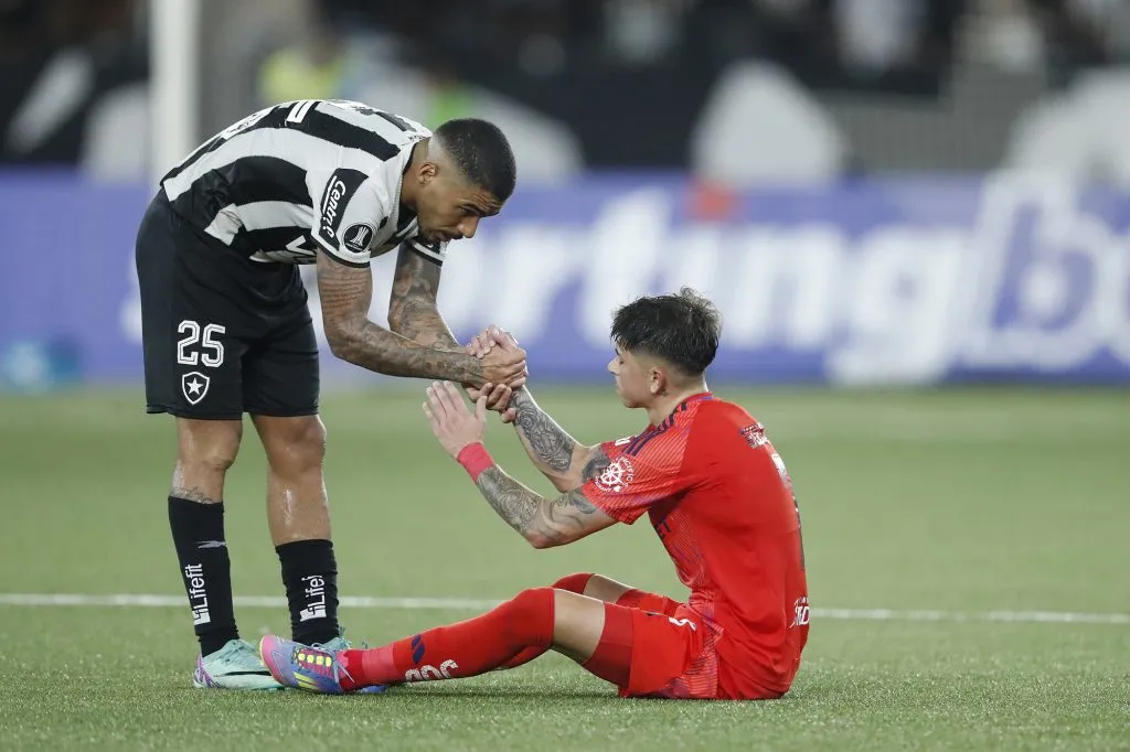Guarello no entiende cómo la U no supo aprovechar el jugador de más contra Botafogo: revela el pecado azul.