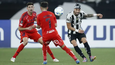 Guarello le pega a la U por falta de jerarquía contra Botafogo.