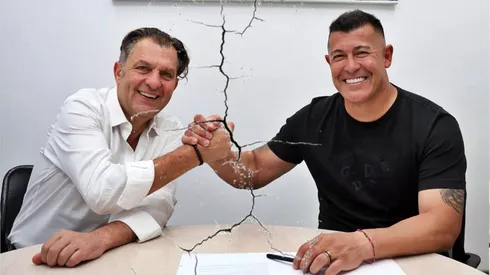 Almirón ya no se habla con Mosa.