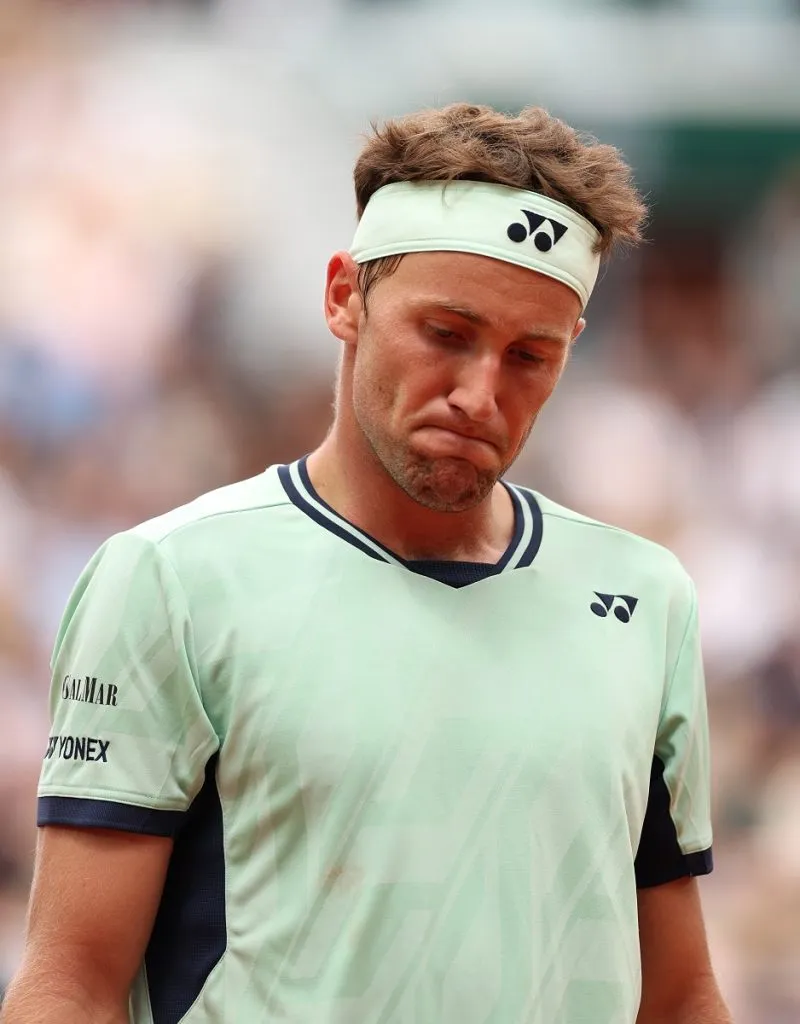 Casper Ruud previo a ser eliminado en Roland Garros 2025 (Getty Images).