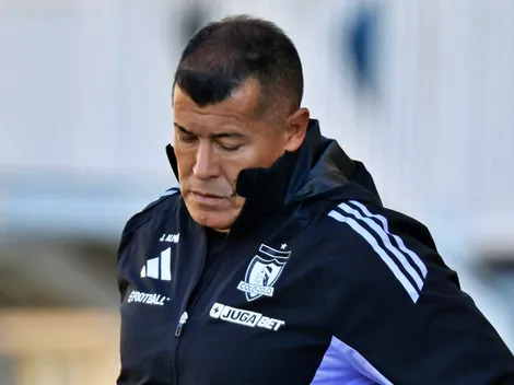 De Tezanos apunta al error de Colo Colo de ratificar a Almirón