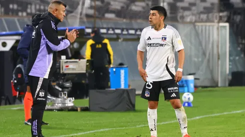 Jorge Almirón piensa en el partido de Colo Colo ante La Calera.