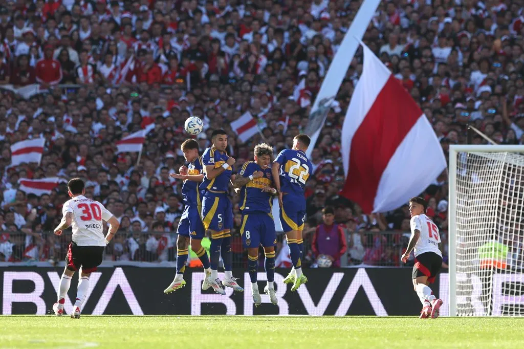 Franco Mastantuono estuvo en boca de todos hace un tiempo tras un golazo de tiro libre en el último superclásico del fútbol argentino. Foto: Daniel Jayo/Getty Images.