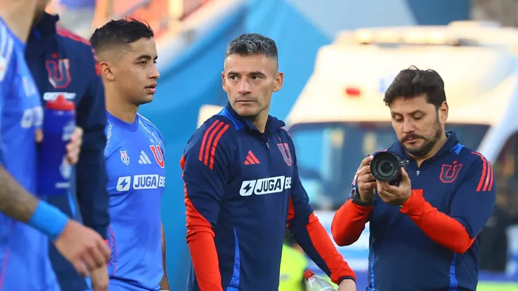 Charles fue atendido y ahora es duda para la fecha de Eliminatorias