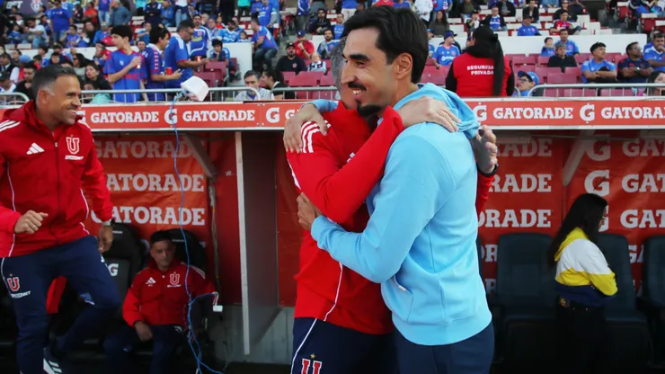 El saludo de Gustavo Álvarez con Paqui Meneghini.