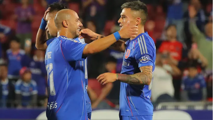 Marcelo Díaz y Charles Aránguiz celebraron en la goleada azul ante O'Higgins.