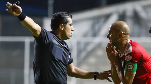 Unión La Calera se quejó tras perder con Colo Colo