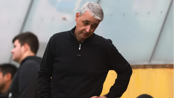 Tiago Nunes se fue y aún se espera un remplazo definitivo en Católica.