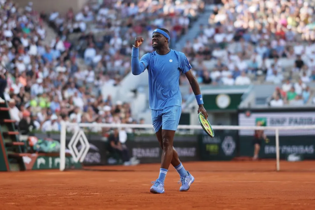Frances Tiafoe sorprende con su rendimiento en París
