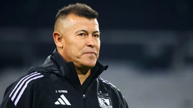Jorge Almirón seguirá en Colo Colo.