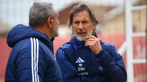 Ricardo Gareca sigue muy cuestionado en la Roja.