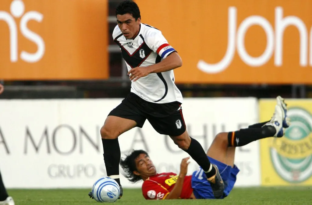 Esteban Paredes fue figura en Santiago Morning. (ANDRES PINA/PHOTOSPORT).