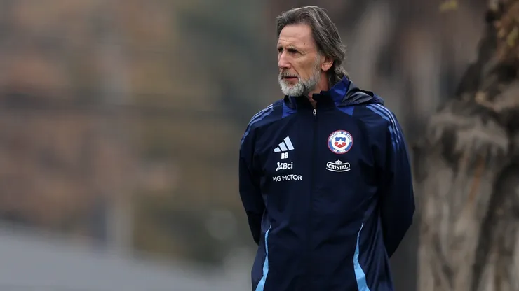 Ricardo Gareca se juega su puesto en la Roja.
